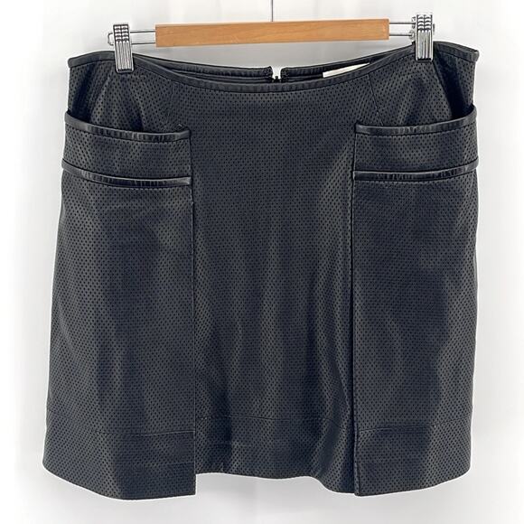Tory Burch 100% leather perforated mini skirt sz 12 - Picture 1 of 5